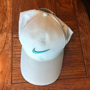 Nike Accessories - ON SALE 🔥 Nike hat Nike Accessories - ON SALE 🔥 Nike hat